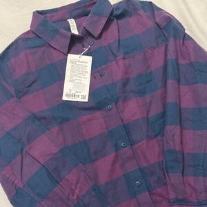 lululemon athletica Women's Navy & Purple Plaid Button-Down Shirt